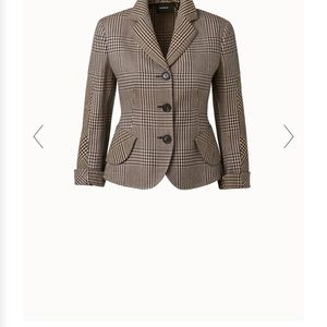 AKRIS  Short Jacket in Wool Double Face and Prince-de-Galles Design
LAUSANNE